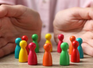 International Social Work: Ngành học không thể bị thay thế bởi AI
